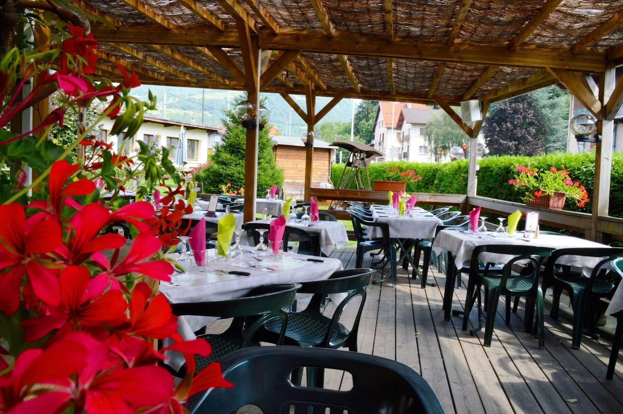 Auberge De Costaroche Albertville Exterior foto